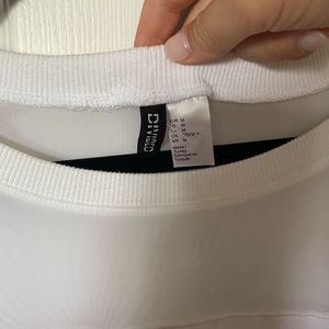 Crew Neck with a shear top